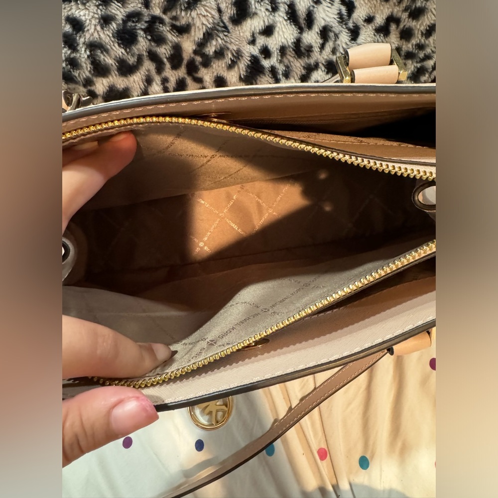 NWT Michael Kors purse - Picture 3 of 6